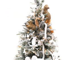 white_christmas_tree